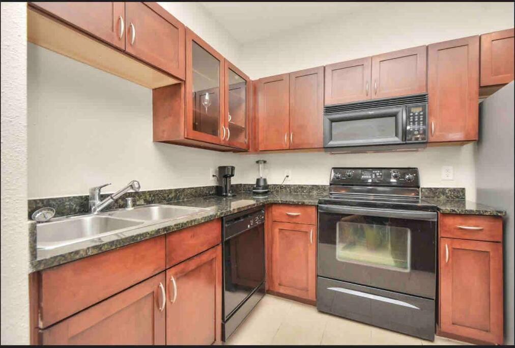 Luxury 1Bedroom/Pool View/ Galleria w/Study Desk Houston Zewnętrze zdjęcie