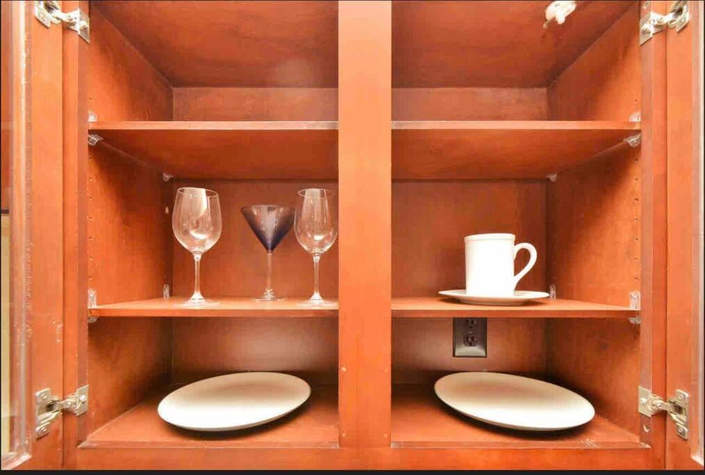 Luxury 1Bedroom/Pool View/ Galleria w/Study Desk Houston Zewnętrze zdjęcie